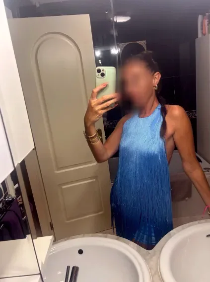 Annelie, 32