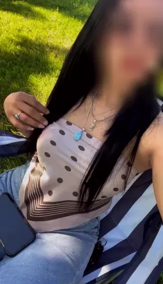 Elvira, 25