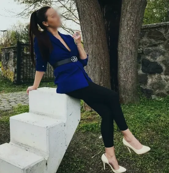 Juni, 35