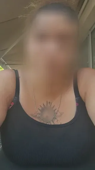 Leila, 37