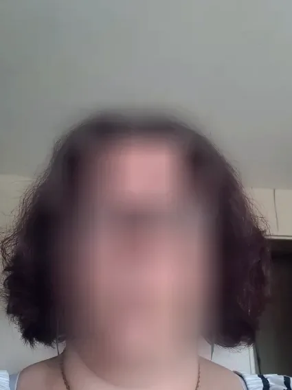 Louise, 37