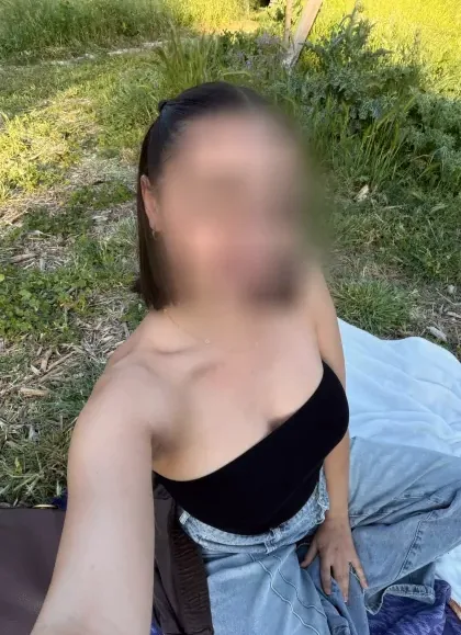 Rebecca, 30